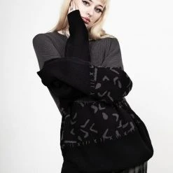 WEI1 Abstract Longline Jumper Clothing