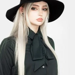 LVT1 Lucky Pussybow Shirt