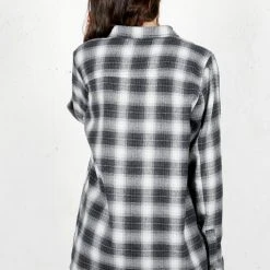 MET1 Escape Plaid Shirt Clothing