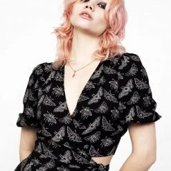 LVT1 MORTMOTH WRAP CROP TOP Coming Soon 13 LVT1 MORTMOTH WRAP CROP TOP Coming Soon