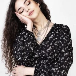 MET1 Women MAKEBELIEVE TIE FRONT CROP TOP