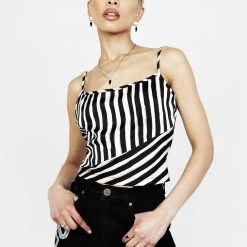 MET1 PARANORMAL CROP CAMI TOP