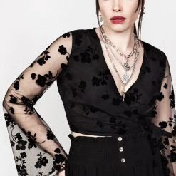 MET1 STEVIE FLOCKED WRAP CROP TOP