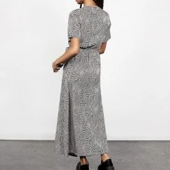 MET1 SUMMERS PRINTED WRAP DRESS