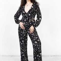 MET1 HEDGEWITCH WRAP TOP Women 12 MET1 HEDGEWITCH WRAP TOP Women